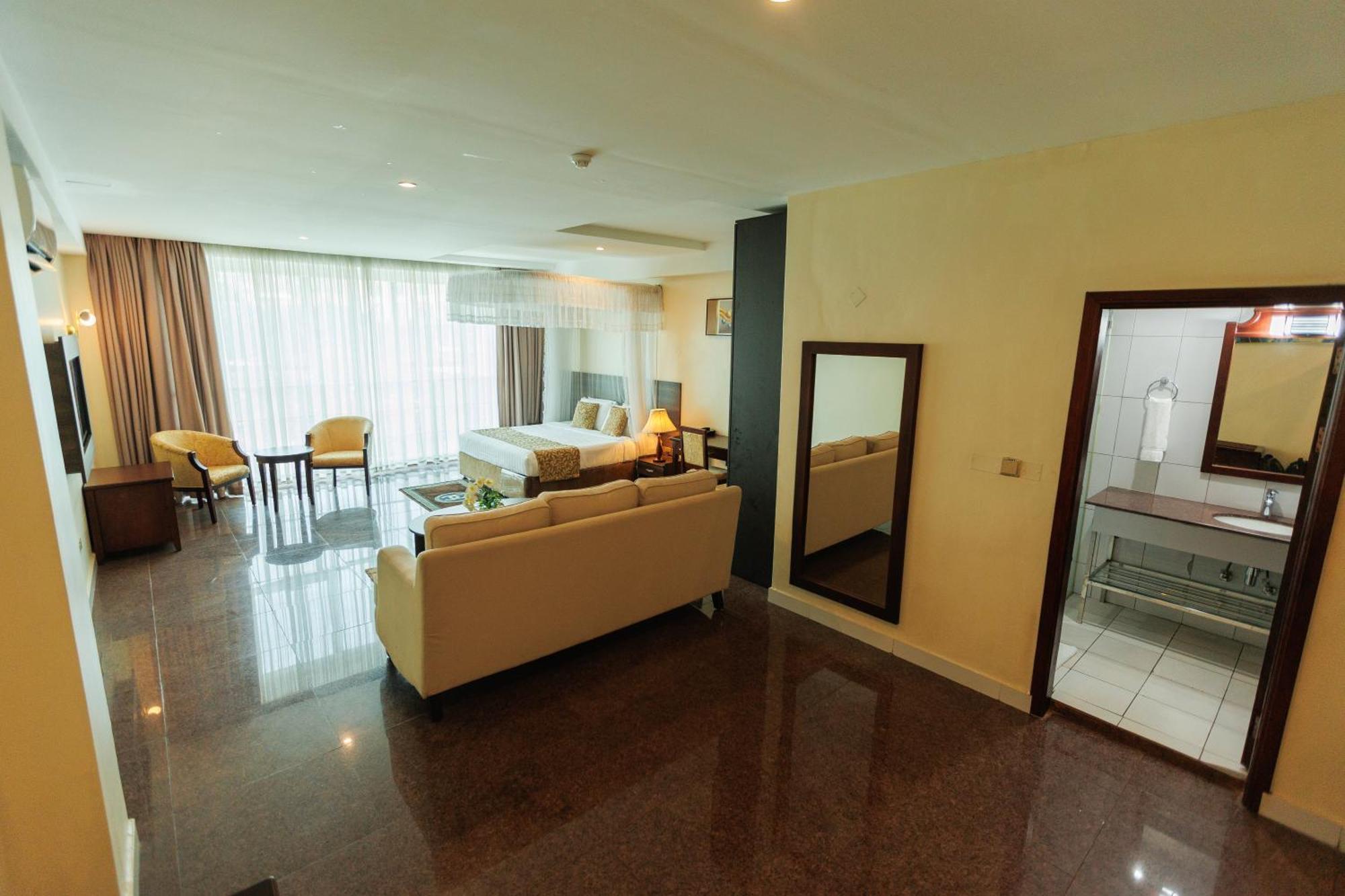 Koki Hotel 坎帕拉 外观 照片